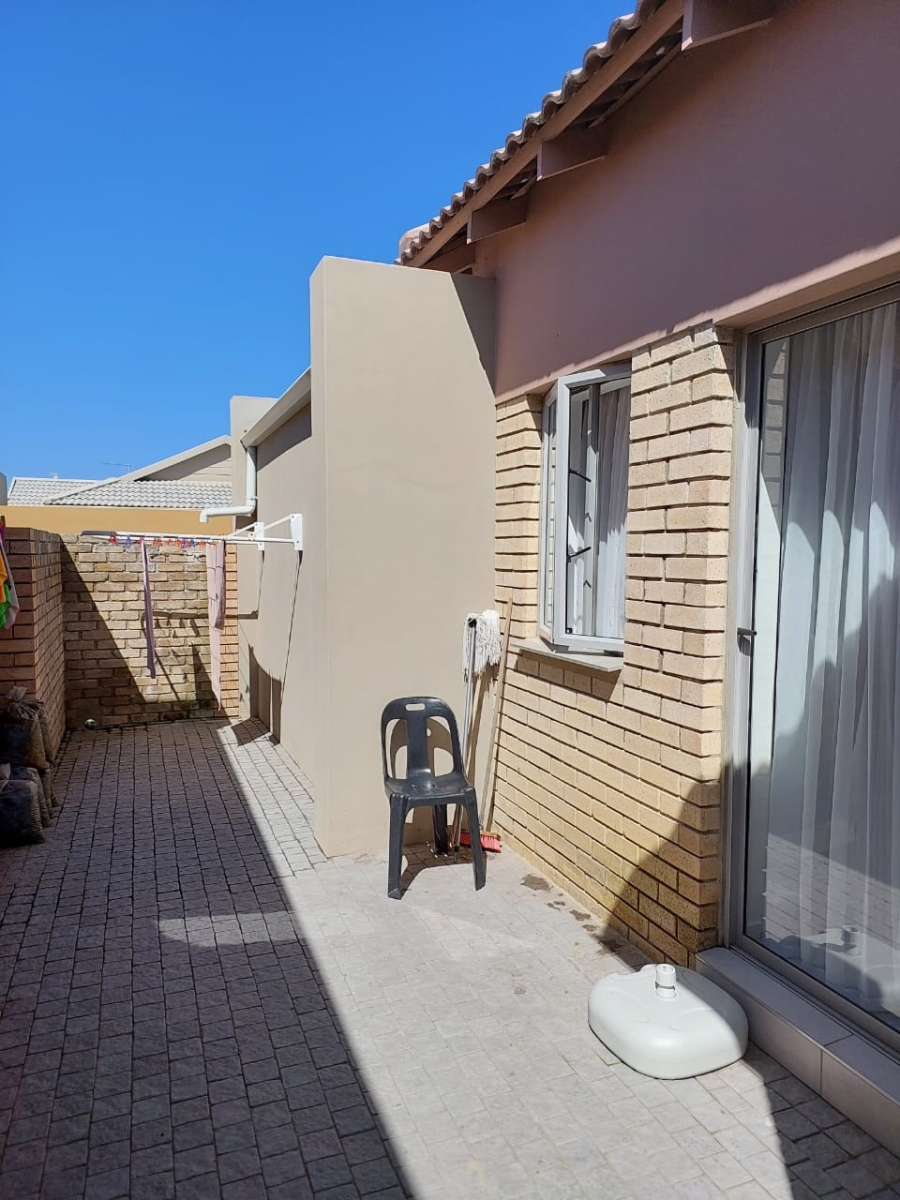 To Let 2 Bedroom Property for Rent in Mooikloof Country Estate Western Cape